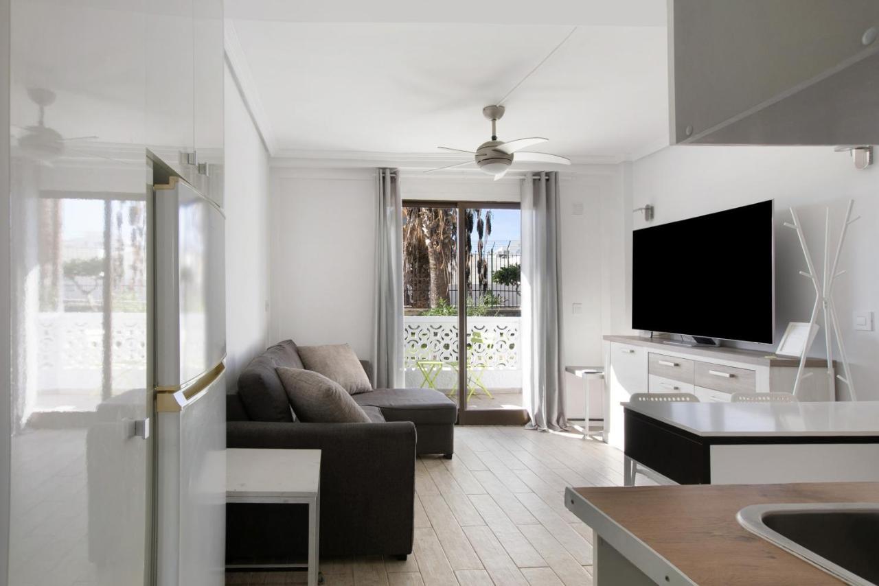 Apartment At 30 Mts From Sea 플라야데라스아메리카스 외부 사진